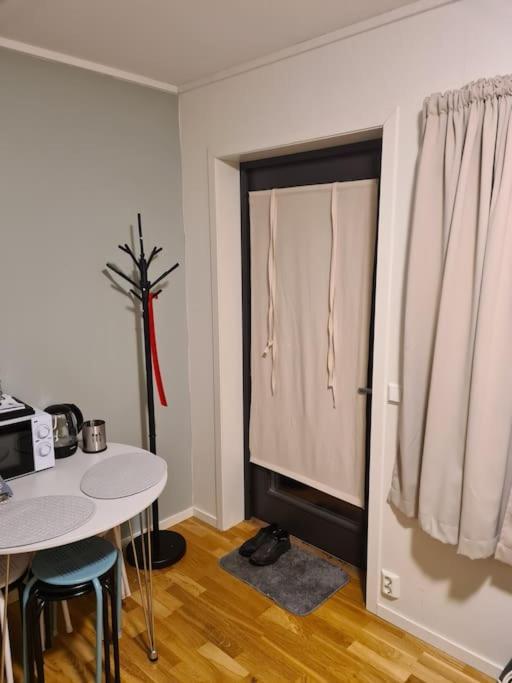 Small Studio Appartment Tromsø Esterno foto